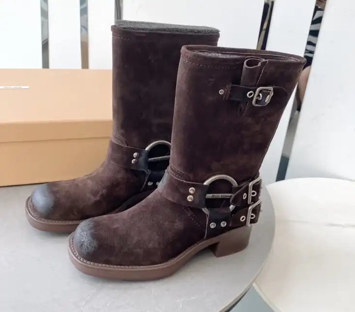 hype Miu Miu Boots