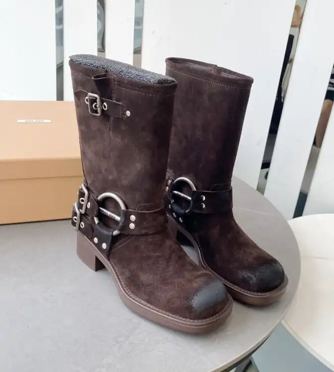 hype Miu Miu Boots