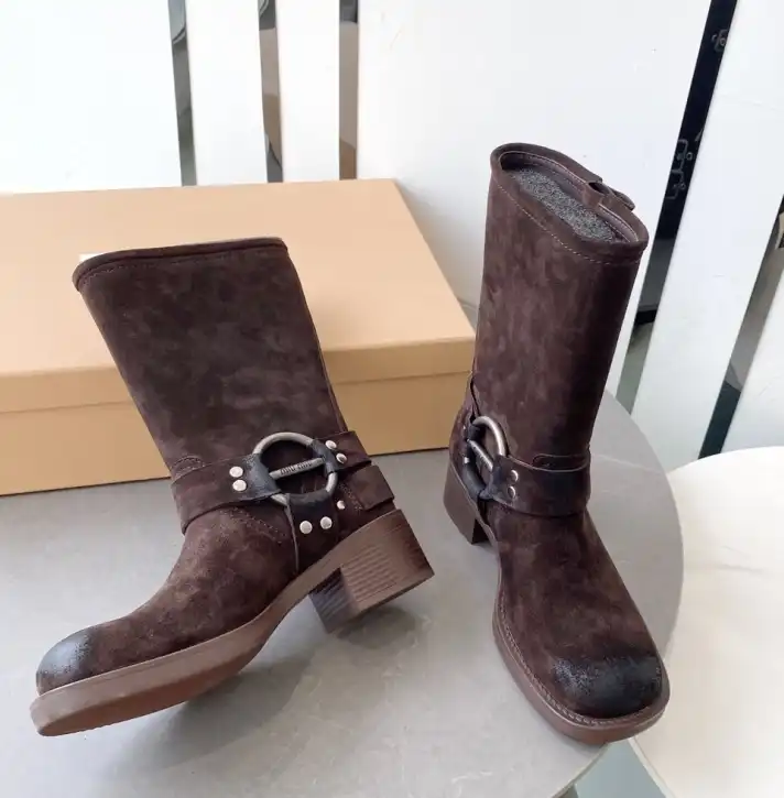 hype Miu Miu Boots