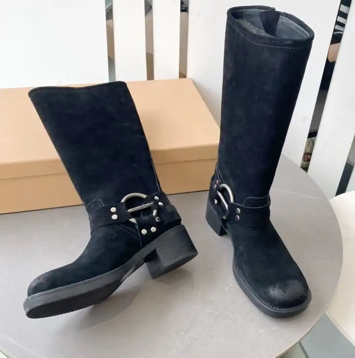 hype Miu Miu Boots