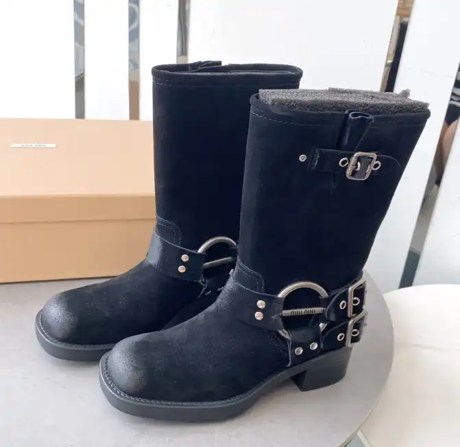 hype Miu Miu Boots