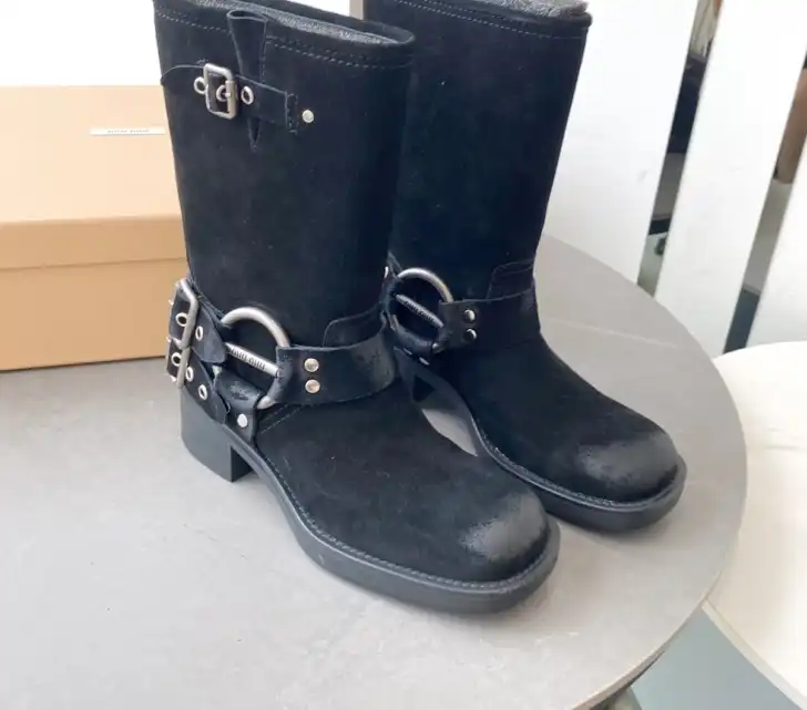 hype Miu Miu Boots