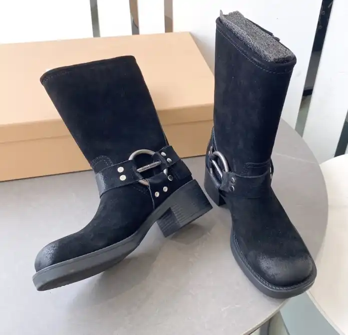 hype Miu Miu Boots