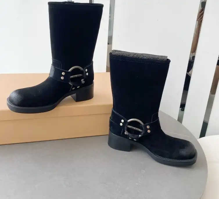 hype Miu Miu Boots