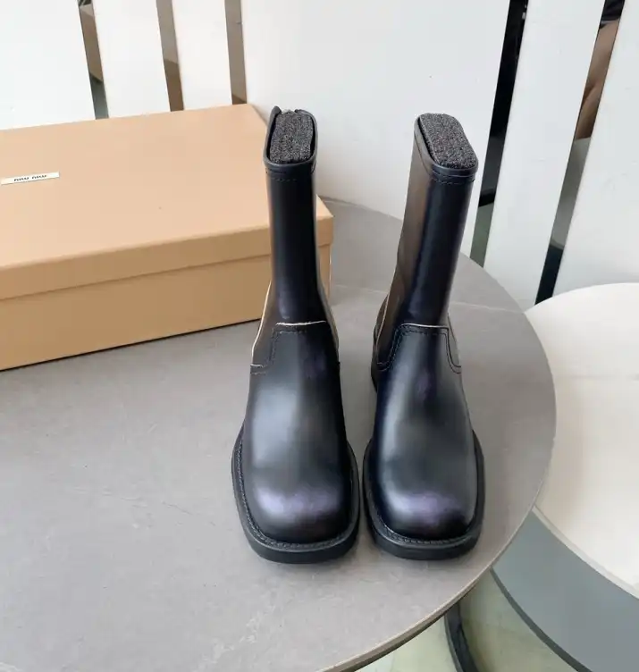 hype Miu Miu Boots