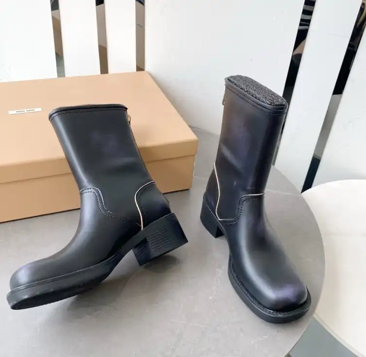 hype Miu Miu Boots