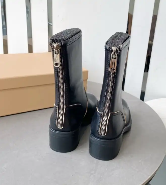 hype Miu Miu Boots