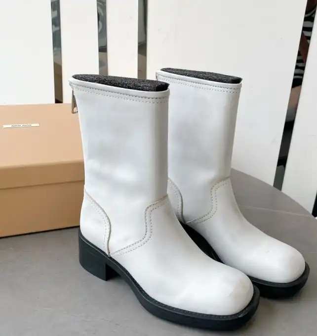 hype Miu Miu Boots