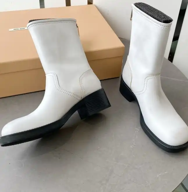 hype Miu Miu Boots