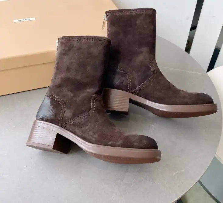 hype Miu Miu Boots