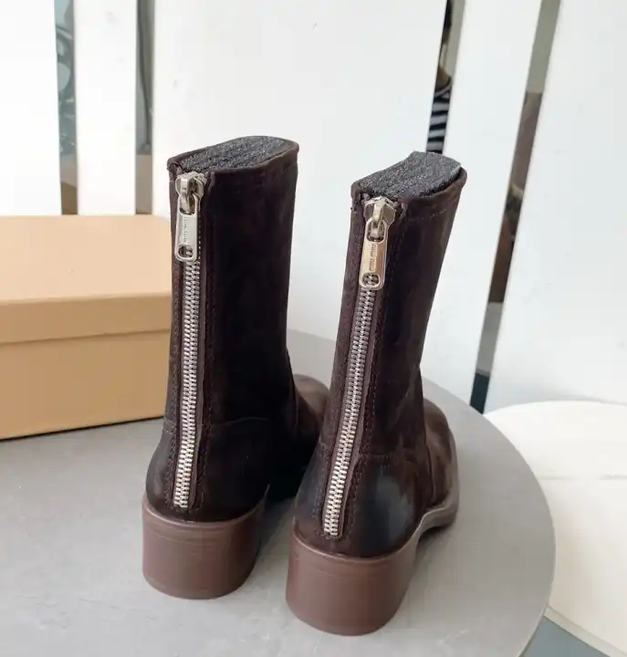 hype Miu Miu Boots