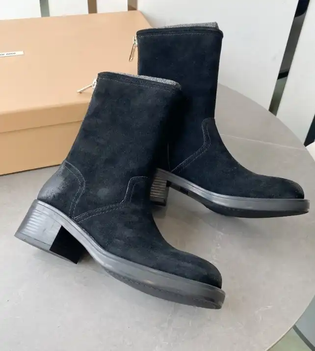 hype Miu Miu Boots