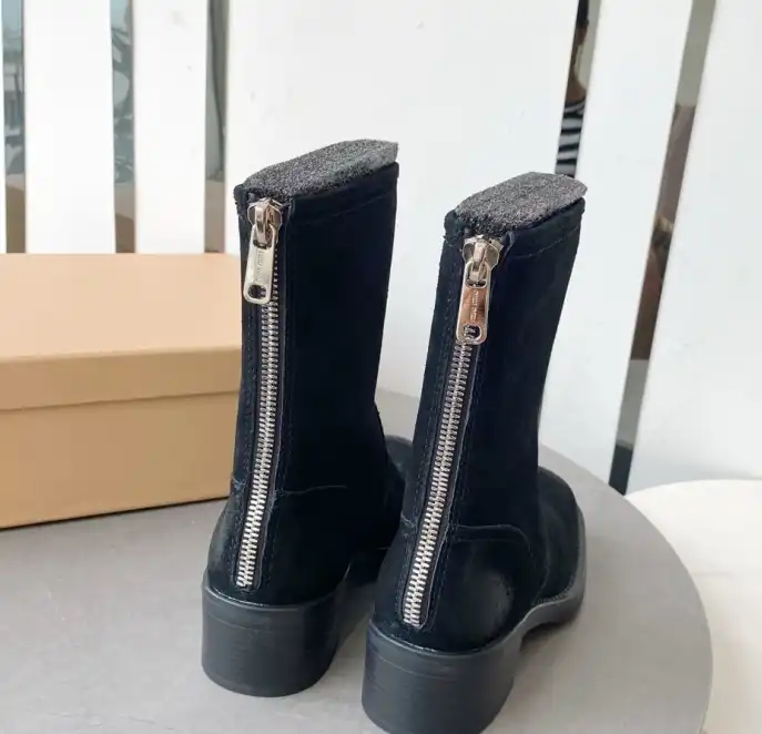 hype Miu Miu Boots