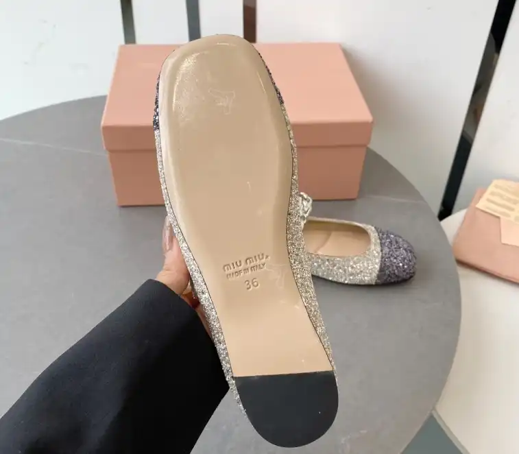 hype Miu Miu flat shoes