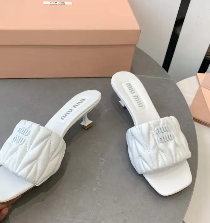 hype Miu Miu Slippers