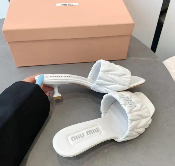 hype Miu Miu Slippers