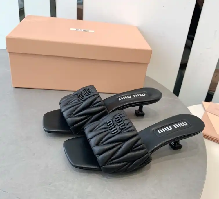 hype Miu Miu Slippers