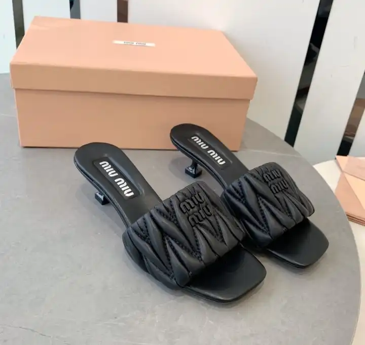 hype Miu Miu Slippers