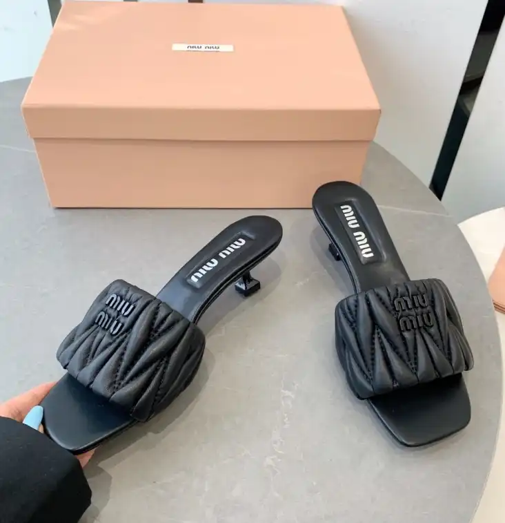 hype Miu Miu Slippers