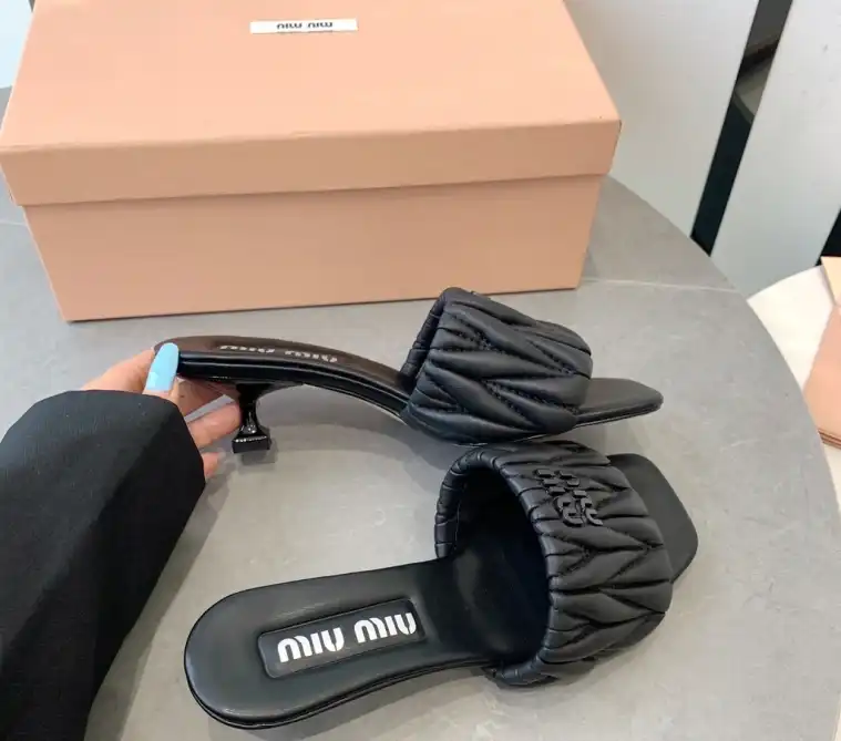 hype Miu Miu Slippers