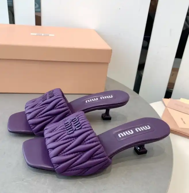 hype Miu Miu Slippers