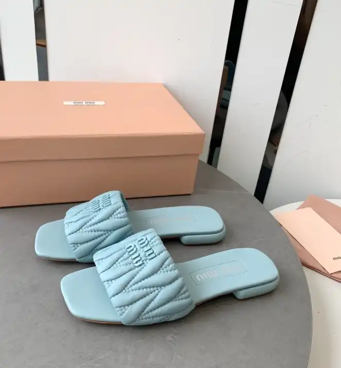 hype Miu Miu Slippers