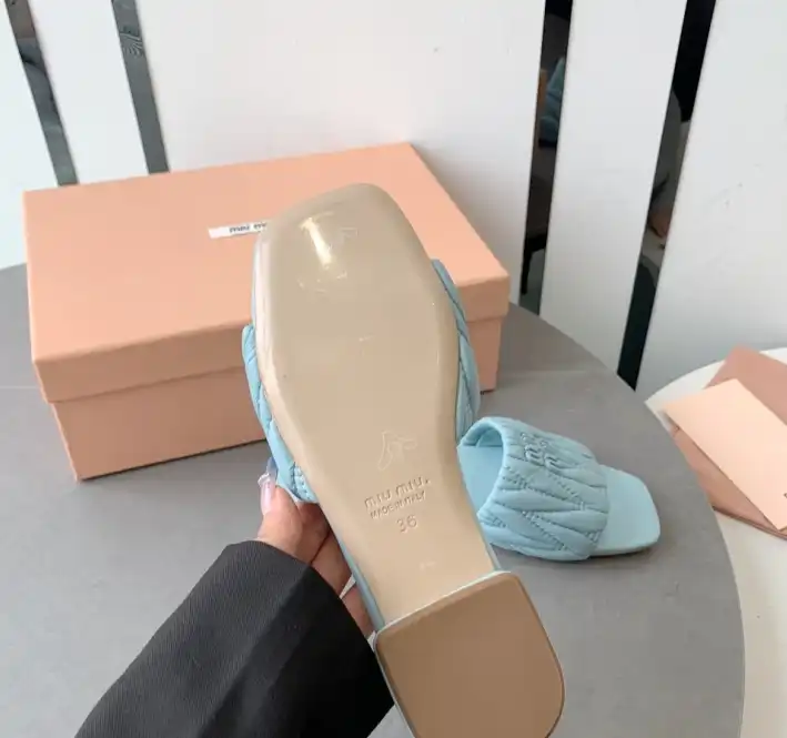 hype Miu Miu Slippers