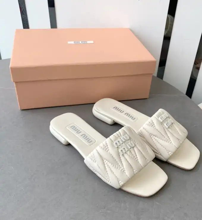 hype Miu Miu Slippers