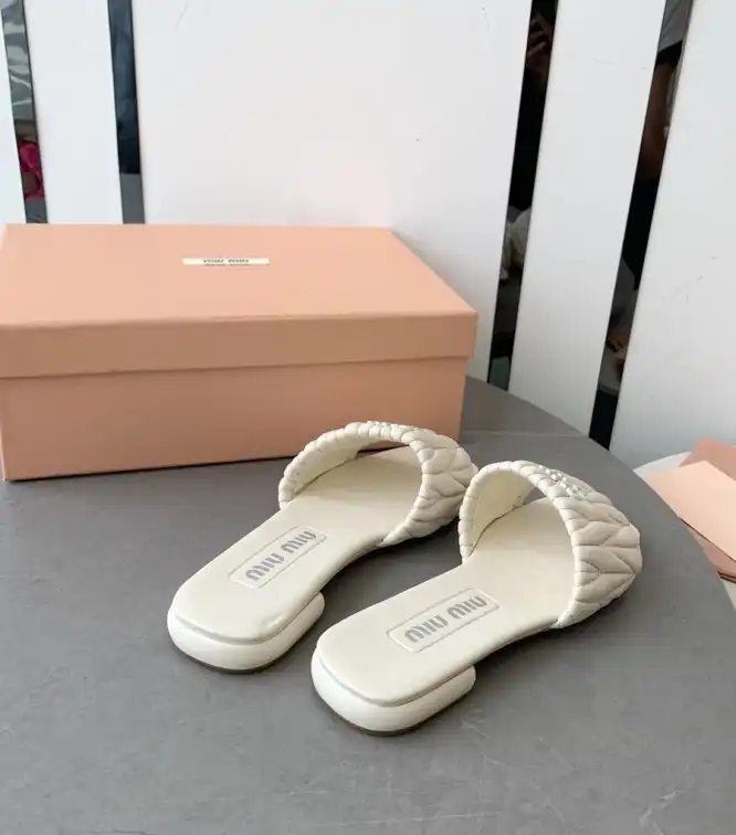 hype Miu Miu Slippers