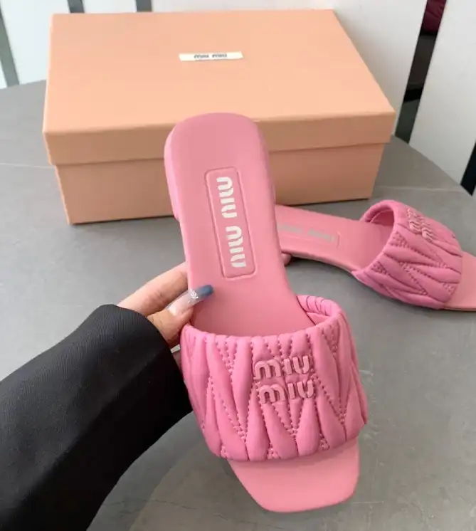 hype Miu Miu Slippers