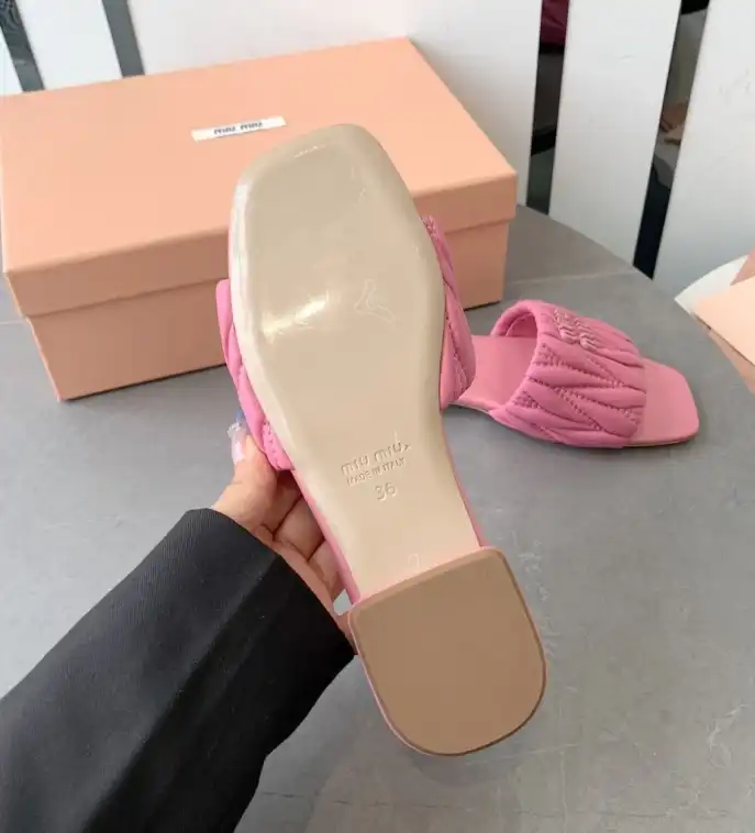 hype Miu Miu Slippers