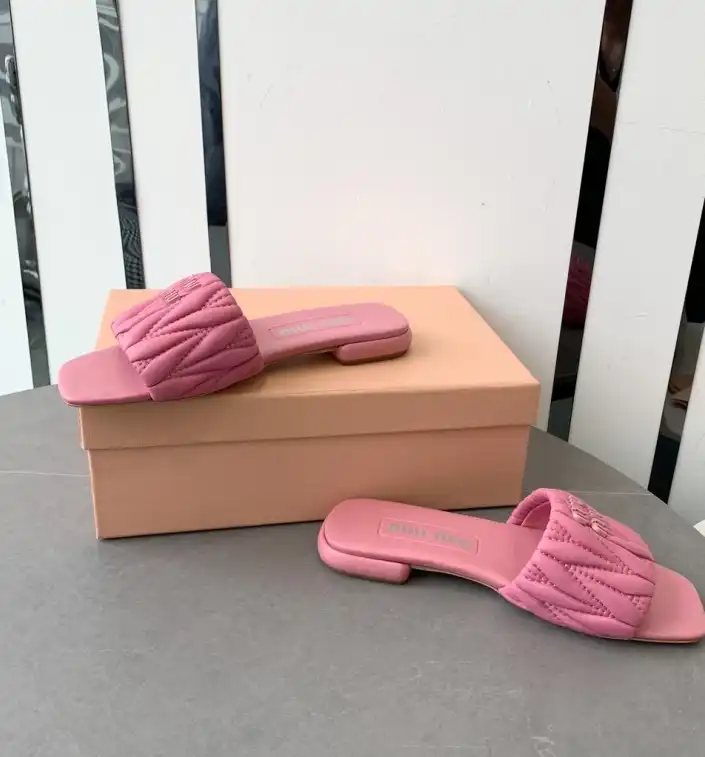 hype Miu Miu Slippers