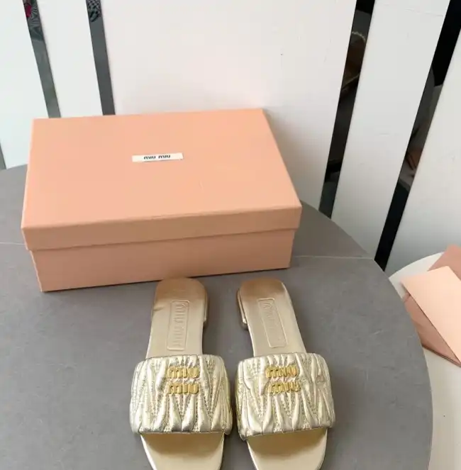 hype Miu Miu Slippers