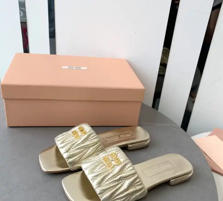 hype Miu Miu Slippers