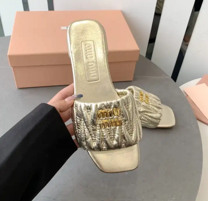 hype Miu Miu Slippers