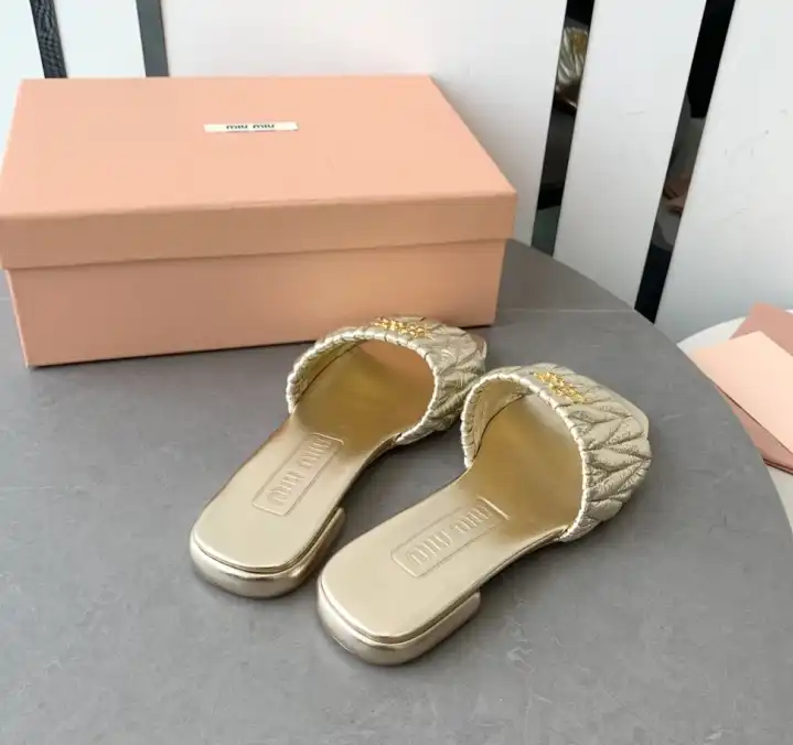 hype Miu Miu Slippers