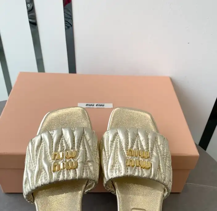 hype Miu Miu Slippers