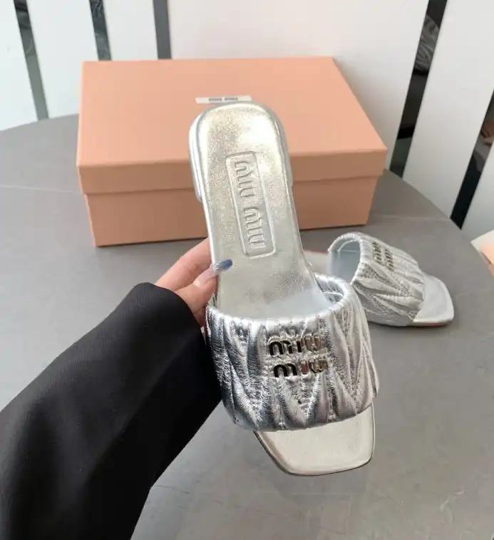 hype Miu Miu Slippers