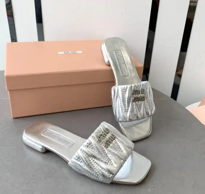 hype Miu Miu Slippers