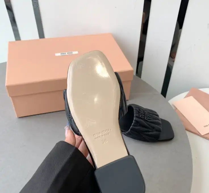 hype Miu Miu Slippers