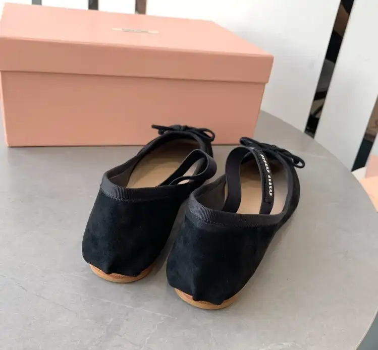 hype Miu Miu flat shoes