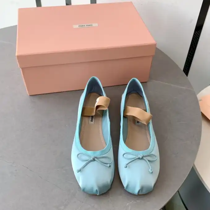 hype Miu Miu flat shoes