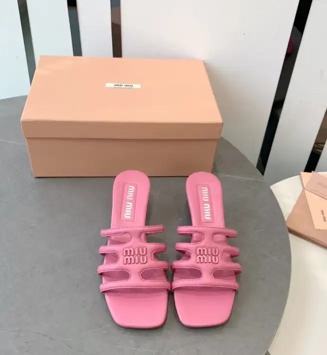 hype Miu Miu Slippers