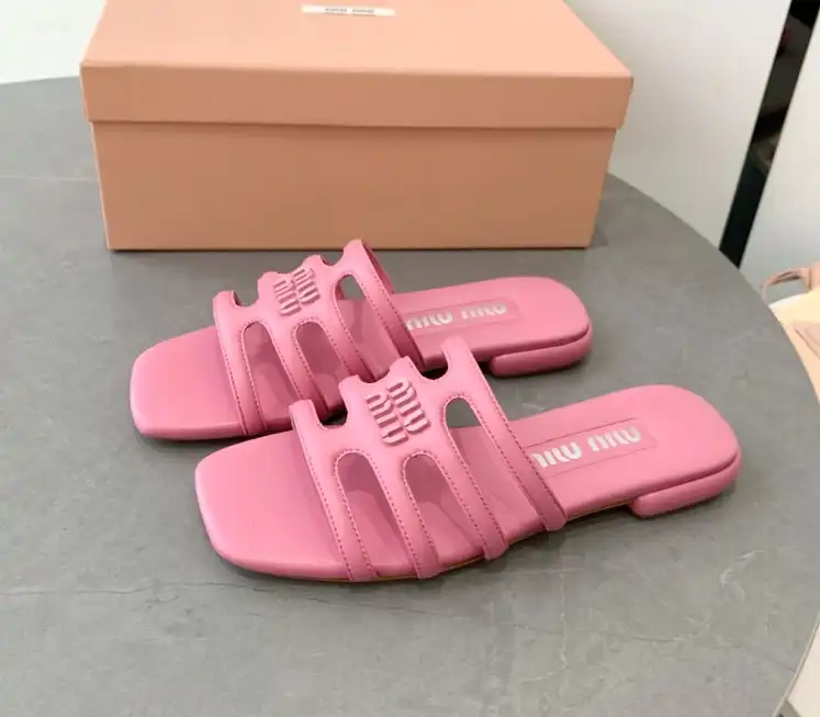 hype Miu Miu Slippers