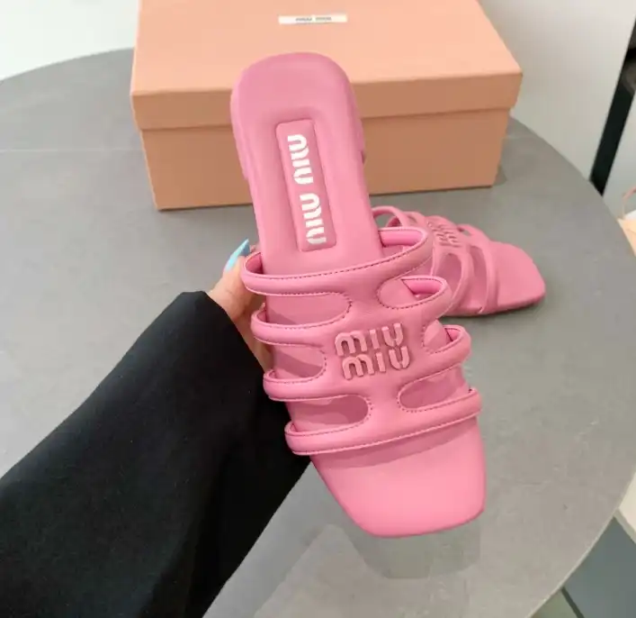 hype Miu Miu Slippers