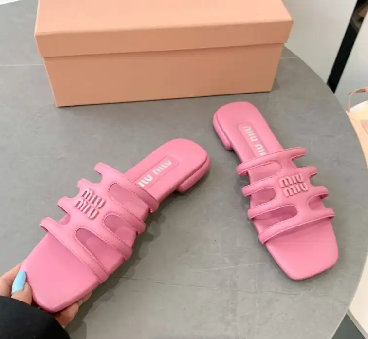 hype Miu Miu Slippers