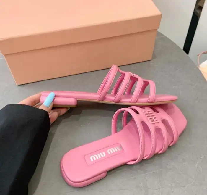 hype Miu Miu Slippers