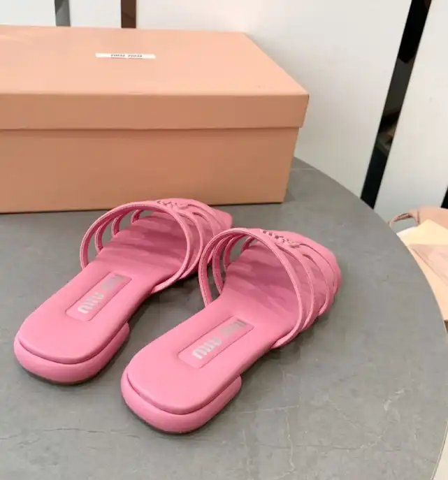 hype Miu Miu Slippers