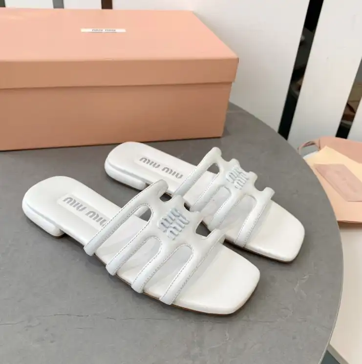 hype Miu Miu Slippers