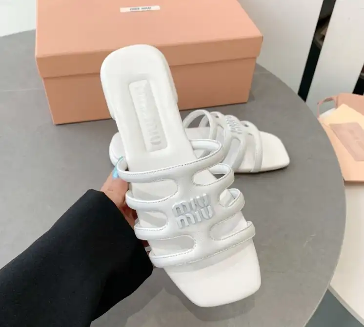 hype Miu Miu Slippers